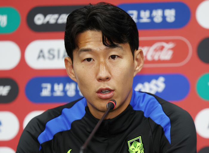  Coach Hong Myung-bo praised Son Heung-min's long-distance travel → jet lag adaptation, excellent record of most appearances