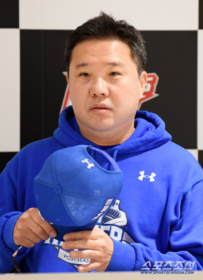  Director Park Jin-man is embarrassed by the hot news