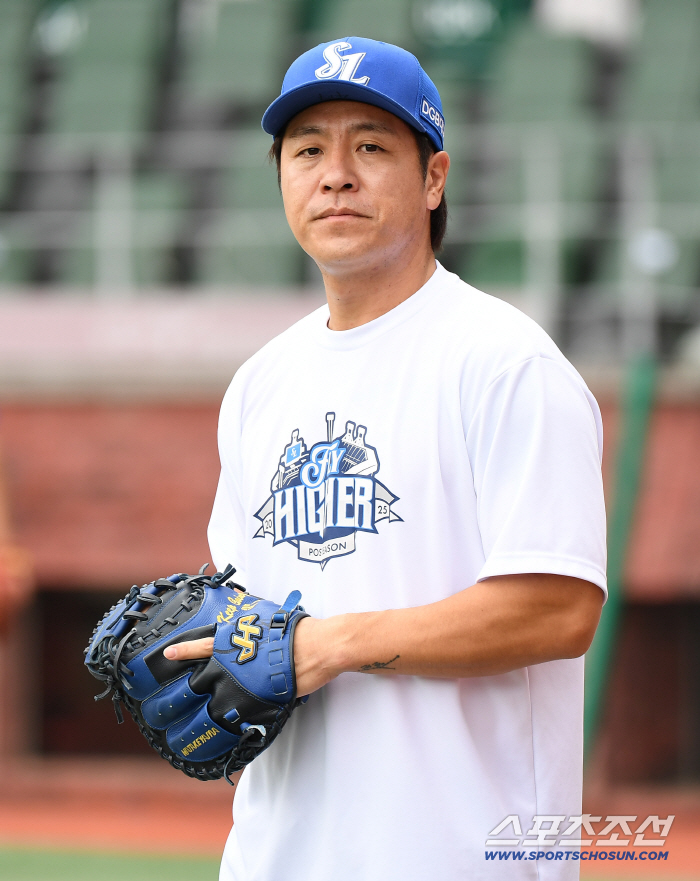  Kang Min-ho wins Game 1 with veteran's know-how