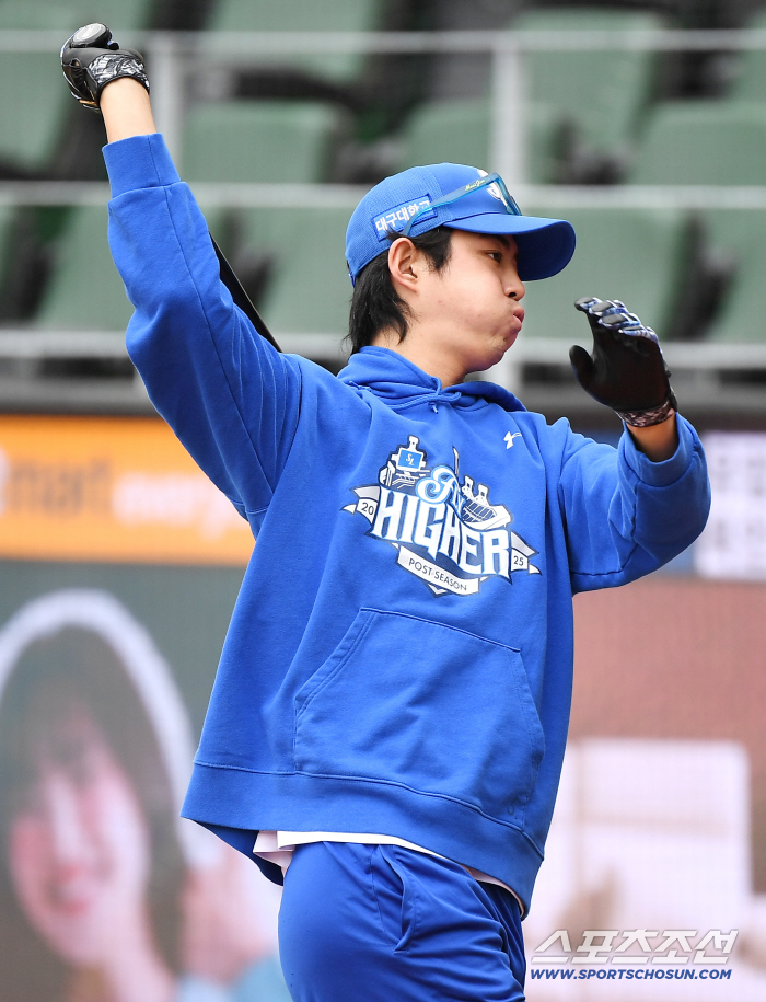  Koo Ja-wook is making fans happy today