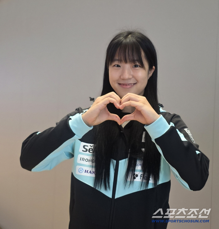 Strong heart attack table tennis → The first four-leg change in singles is my strength not to be afraid!