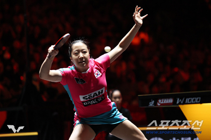 Strong heart attack table tennis → The first four-leg change in singles is my strength not to be afraid!