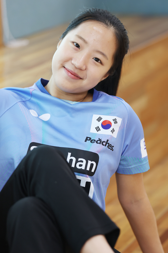Strong heart attack table tennis → The first four-leg change in singles is my strength not to be afraid!