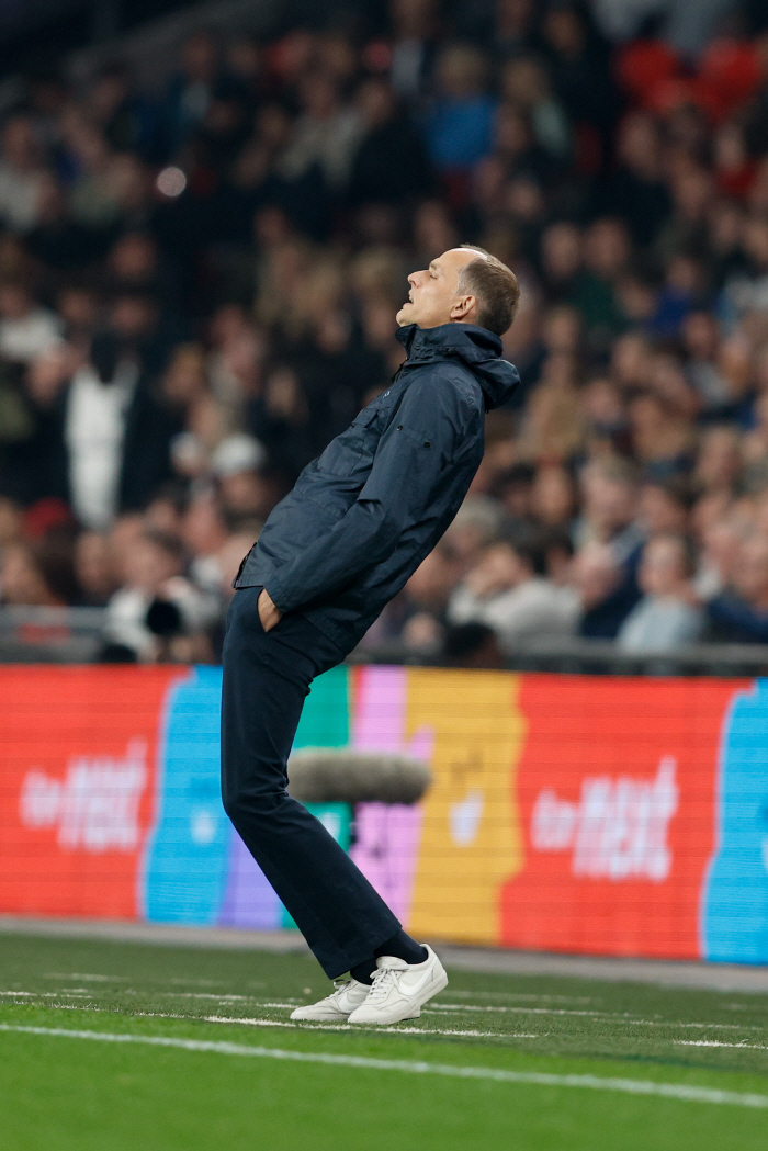 England manager Tuchel won 3-0 but is home full of complaints, but only Welsh fans cheer for him