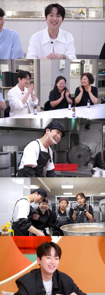 Lee Chan Won's parents also work at a restaurant..Visit Yeungnam University of my alma mater and try breakfast for 250 people (Pyeon Restaurant)