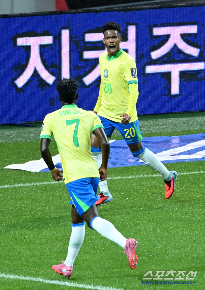  First goal Esteban, did you see Vinicius?