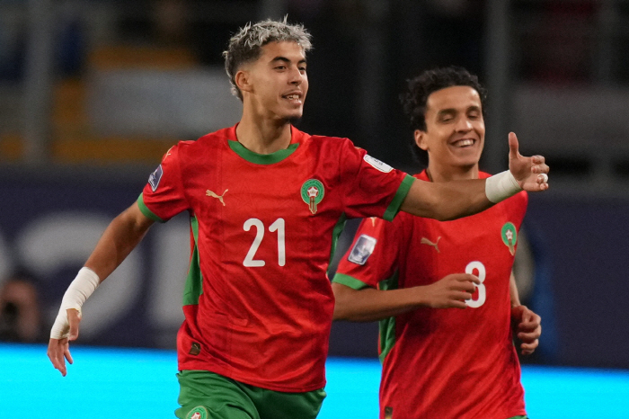 Tears of Korean Soccer Lee Chang-won's predictable complete defeat, no unexpected event..., 12 losses against Morocco → early elimination of the round of 16