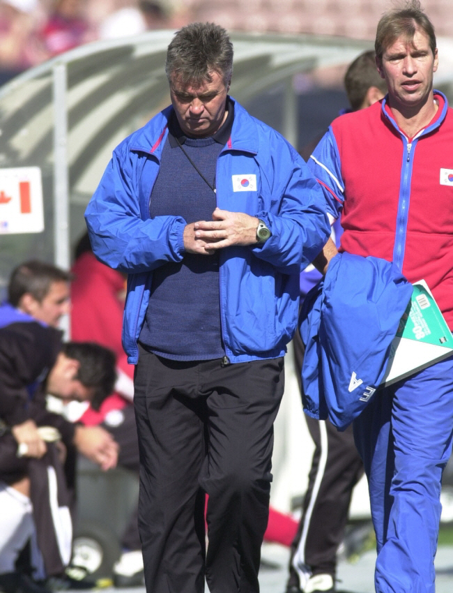 Hiddink did the same, Oh Dae-young rather took care of himself...But one thing you must not forget is