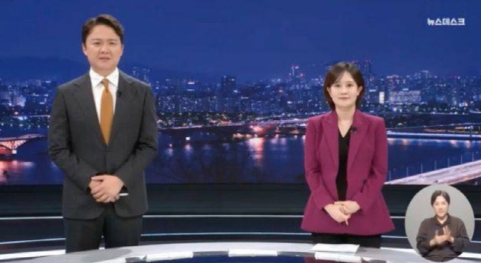 Kim Su-ji's height difference is more popular than maternity leave...a pleasant exit