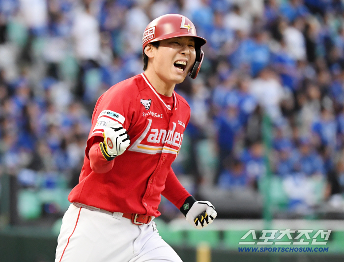 The man who rang SSG two years ago gifted him a walk-off home run I'm sorry for all this time.