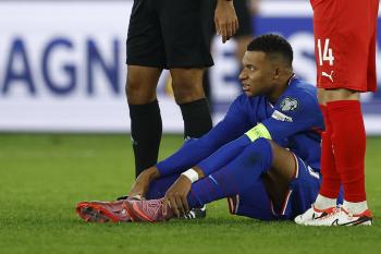  Scoring 10 consecutive games → Out Mbappe with ankle injury, eventually talks with Deschamps who dropped out of the national team