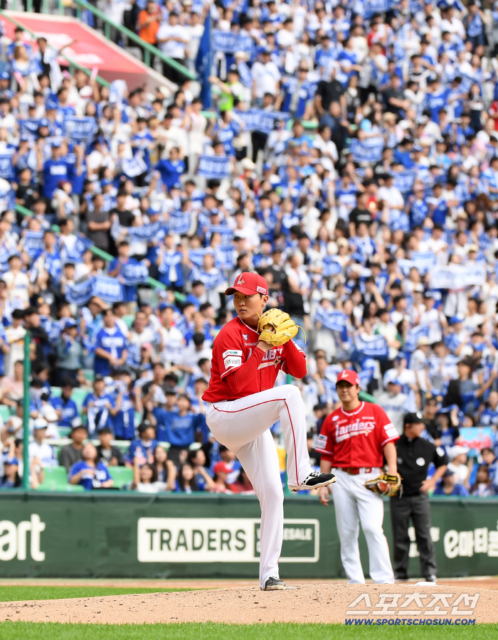 Kim Gunwoo overwhelms Samsung batters