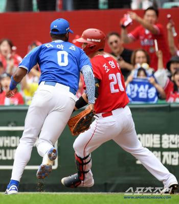 Did Samsung really lose because of Lee Jae-hyun's mistake → Why did national shortstop coach Park Jin-man defend Lee Jae-hyun