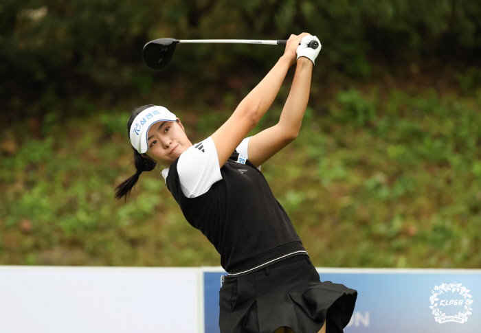 I'm very nervous, but my facial muscles...Hong Jung-min, who swings and swings with a poker face, finally becomes the top prize winner, tied for first place with three wins and multiple wins in the season 