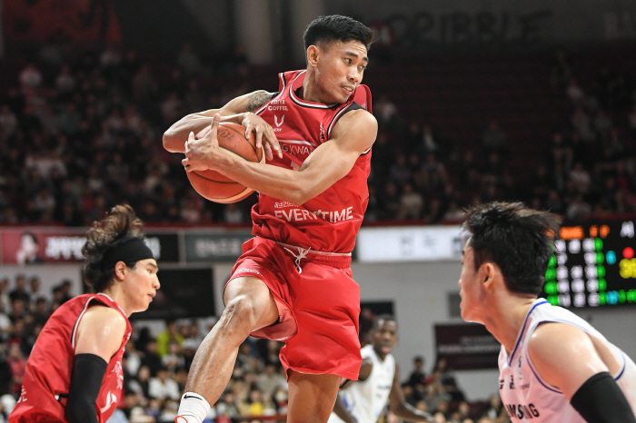 Seoul Samsung Returns to Jeonggwanjang's Sweat to 50% Winning Rate...Jeong Kwan-jang, who lost to 8083, failed to leap to the first place alone