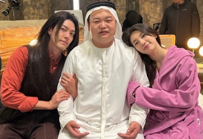 Kim Woo-bin and Suzy Show Off Warm Chemistry Behind the Scenes