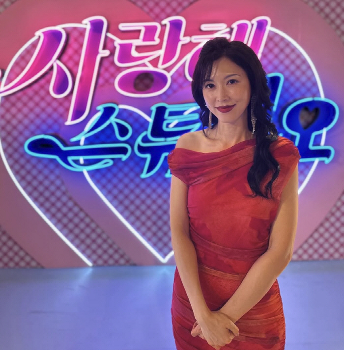 Lee Sun-young's face has changed significantly since leaving KBS..Netizens are saying, 'Who is it? I can't recognize you.' 