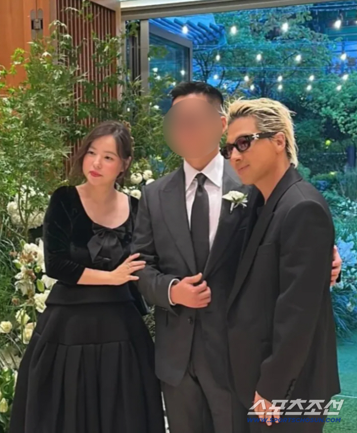 Min Hyo-rin, ♥ A surprise update with Taeyang..You're still beautiful in your infinite hiatus