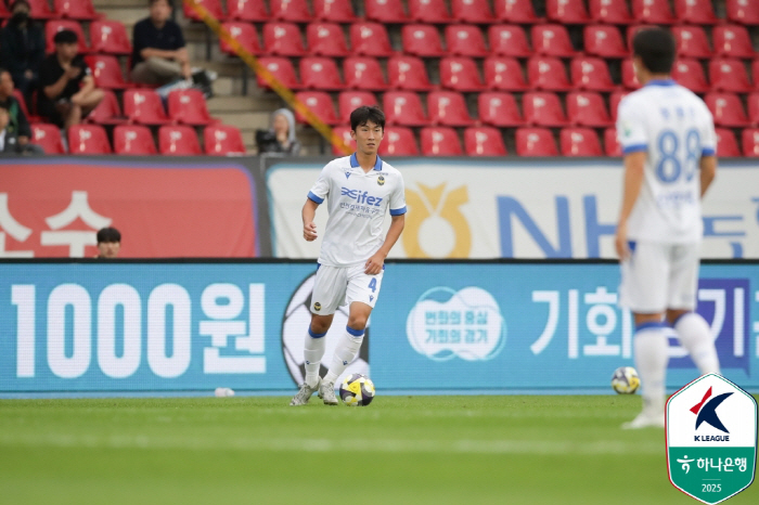 Our natural enemy to take the lead is working again! Seongnam maintains its only unbeaten record against Incheon this season despite its inferiority from Benicio's exit 