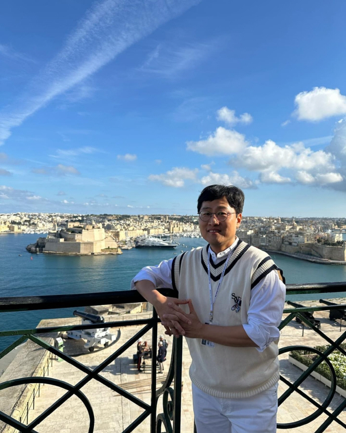 Professor Kim Sang-wook, a useful job, in the intensive care unit in the middle of the night...an emergency hospitalization just before myocardial infarction