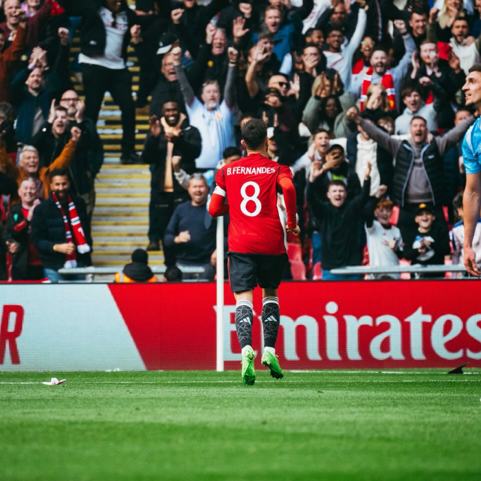 South Korea's captain won't go to Saudi Arabia. Follow Son Heung-min's path, Manchester United's heart, and openly reject the seat next to Ronaldo. I had no intention of leaving