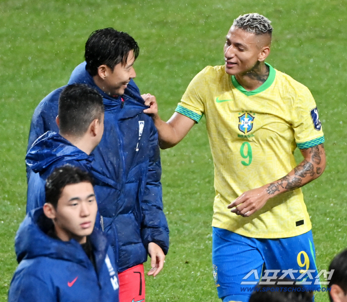 Thank you, Hong Myung-bo-ho and Oh Dae-young. Brazilian legends who watched the Korean match praised the Ancelotti effect → for their changed performance, and praised again