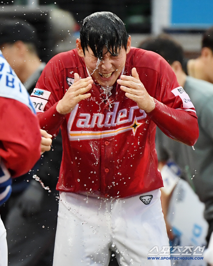 Thank you, Kim Sung Wook's walk-off gun, cheers in Daejeon?Why would Hanwha be happier than SSG