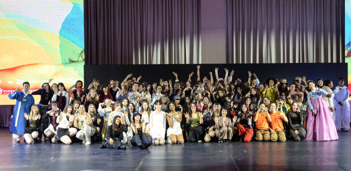 100 global citizens and domestic dancers' fantastic stage 2025 KWave Dacne Festival closes successfully
