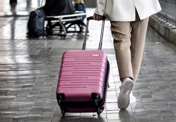 Honey, do you want to go on a trip to Japan?Unlawful drugs found in the bag, imprisoned