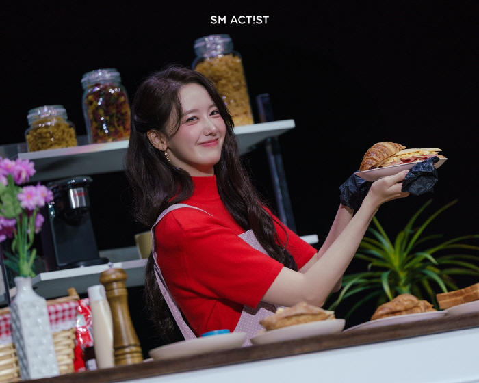 Im Yoon-ah, you shot a career high as a chef for a tyrant..Fan meeting tour to make world ★ solid