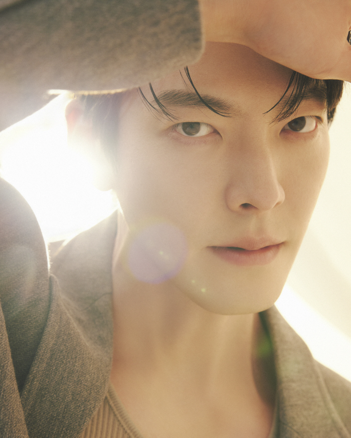 Kim Woo-bin Reflects on Director Change for 'Genie, Make A Wish'