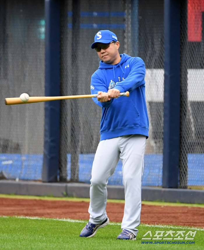  I hope coach Park Jin-man's batting line will explode
