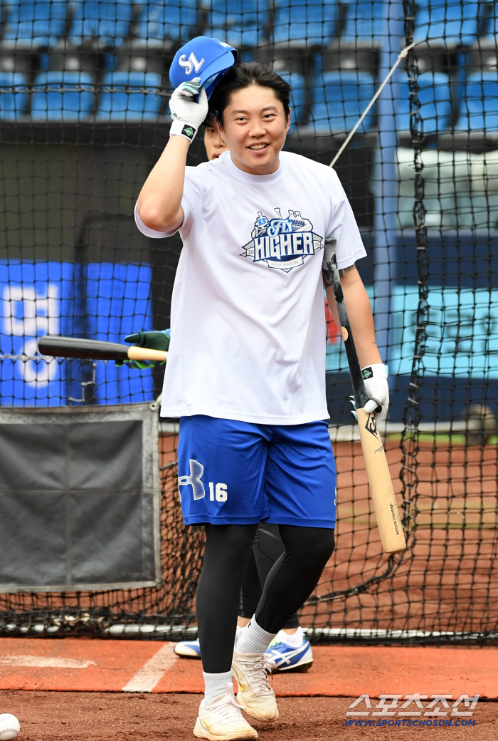  Ryu Jihyuk's bunt training is over