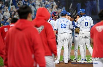  Samsung's blue blood quenched by red waves