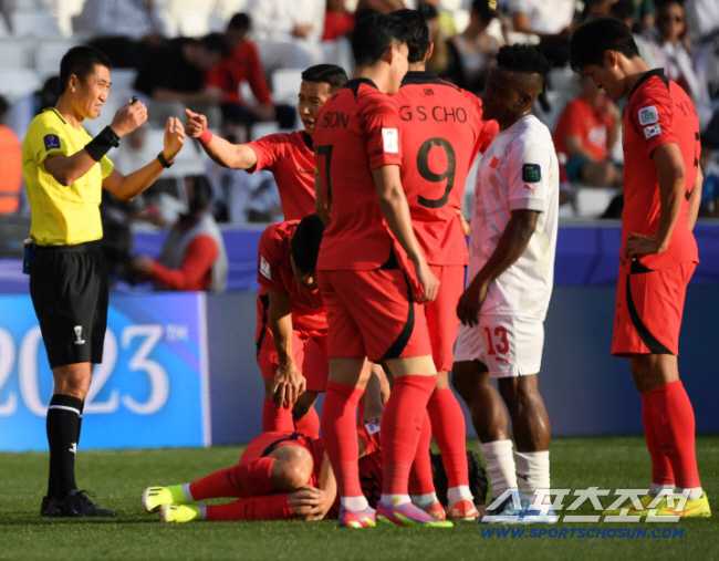 Son Heung-min and the controversial producer referee, 4 exits in one game  8 warnings...World Cup setbacks Indonesia outburst of anger