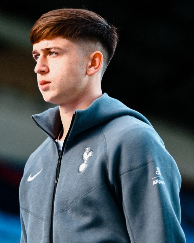 Super awesome! BBC compliments...Son Heung-min's successor to England's U19 national team exploded with hat tricks