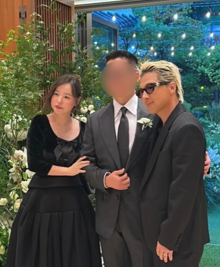 Taeyang ♥ Min Hyo-rin, what's the latest topic of chubby..From a different angle, she's still a goddess