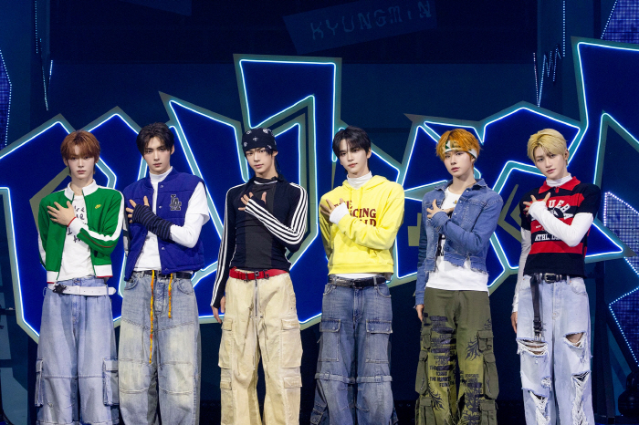 TWS Makes Comeback with Fourth Mini-Album ‘Play Hard’