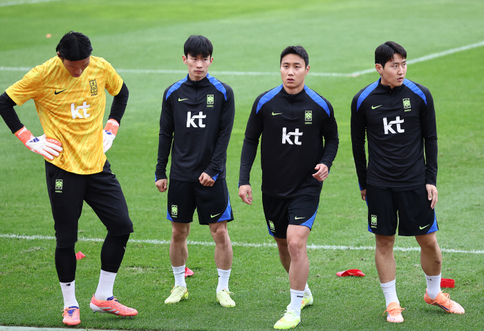 The worst! Lee Kang-in at the bottom of the salary, discrimination is too much...Now, when I leave, I get the highest salary by entering the EPL