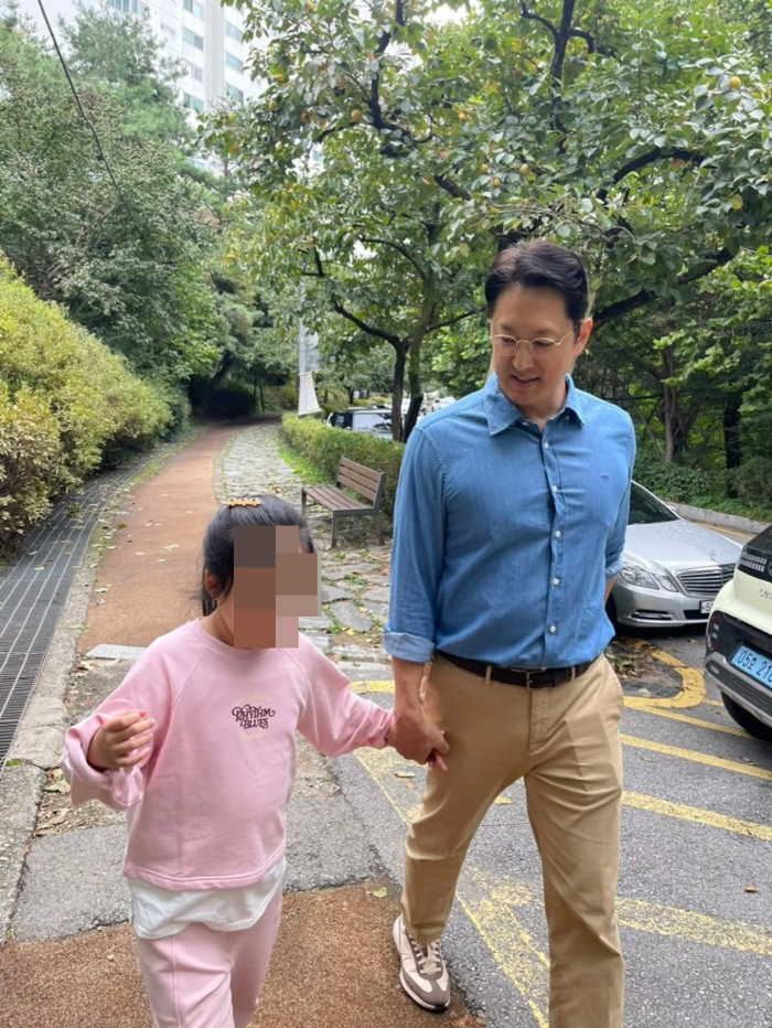 Brain scans in emergency room, torn and treated...Han Seok-joon's recent situation after collapsing after losing his memory 