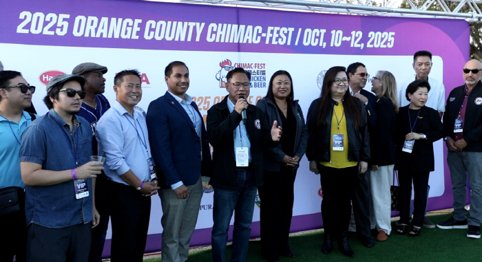 Chimacfest, the first event in the United States, with 20,000 visitors...K-Festival Popularity Following K-De-Hun's Fever