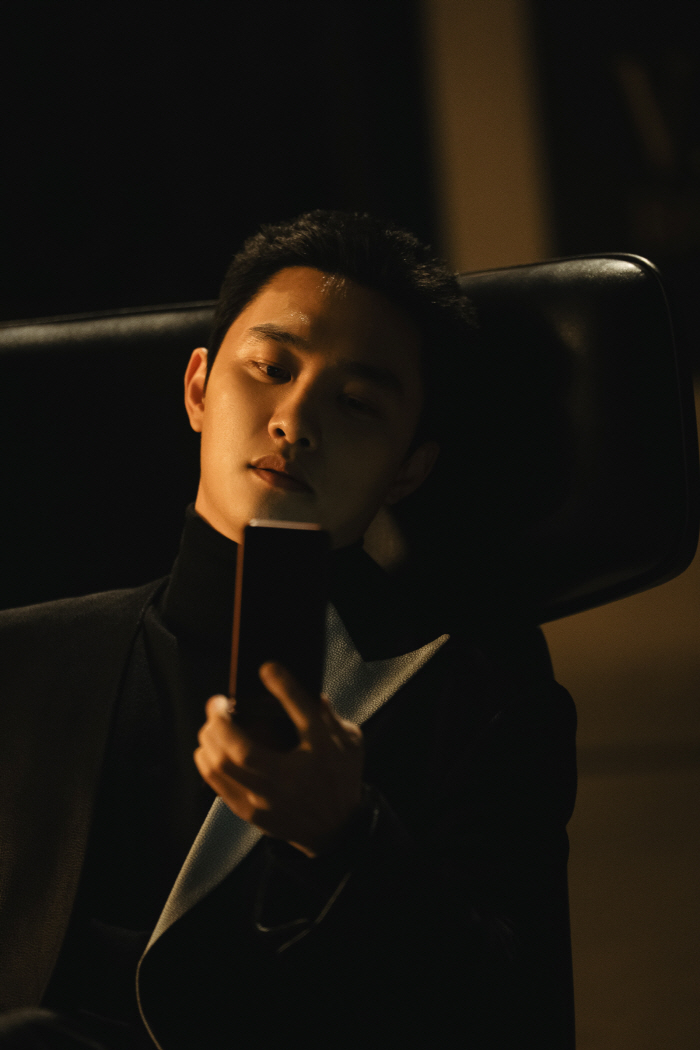 Doh Kyung-soo Takes on His First Villain Role in ‘The Manipulated’