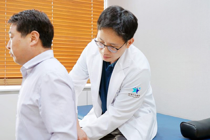 Herniated disc after a long holiday...If you have these symptoms, it's an emergency