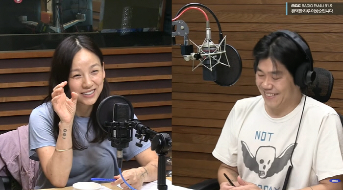 Lee Hyo-ri ♥ Lee Sang-soon likes me more as a fan, not as a wife. I hope you love me as a wife (perfect day)