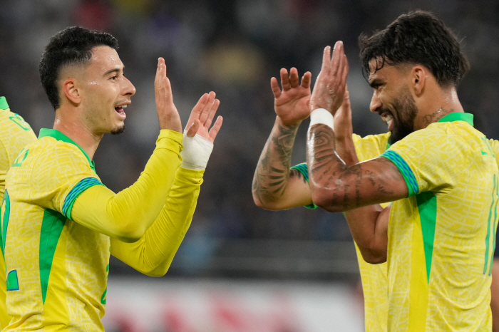  There was no Oh Dae-young, 3 goals in the second half alone, 02→32 Miraculous come-from-behind victory over Brazil for the first time in history! It's inevitable to compare with Daeyoung Oh