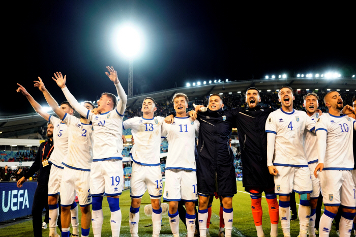 238 billion EPL's highest price is Isaac → 105 billion Yokeres, not seen at the World Cup...Sweden dismisses head coach Tomasson in surprise
