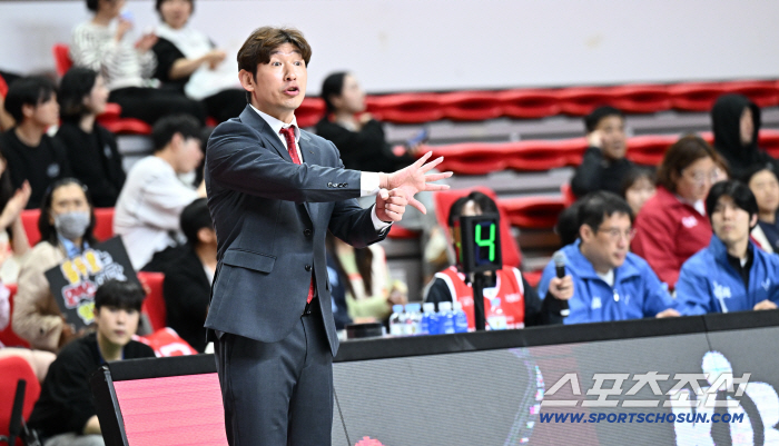  Weak team's limit. Running away. Hyundai Mobis director Yang Dong-geun also criticized me for my self-reflection victory. Why is his determination so timely