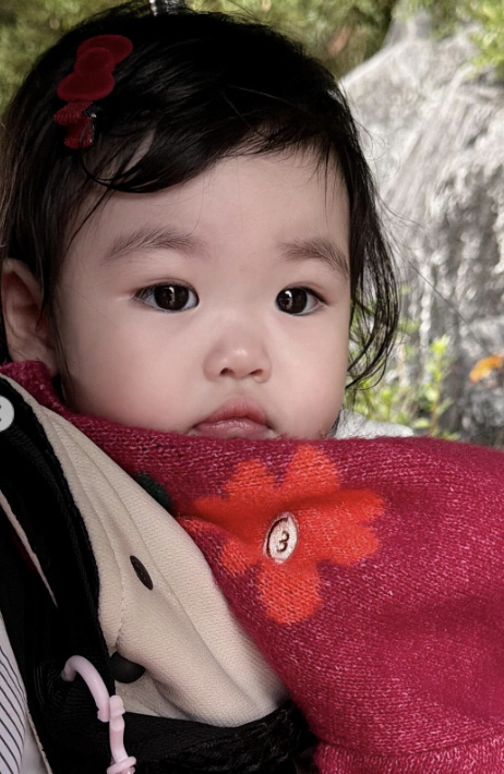 Park Soo-hong ♥ Kim Daye's daughter has changed dramatically on her first birthday...My double eyelids got deeper