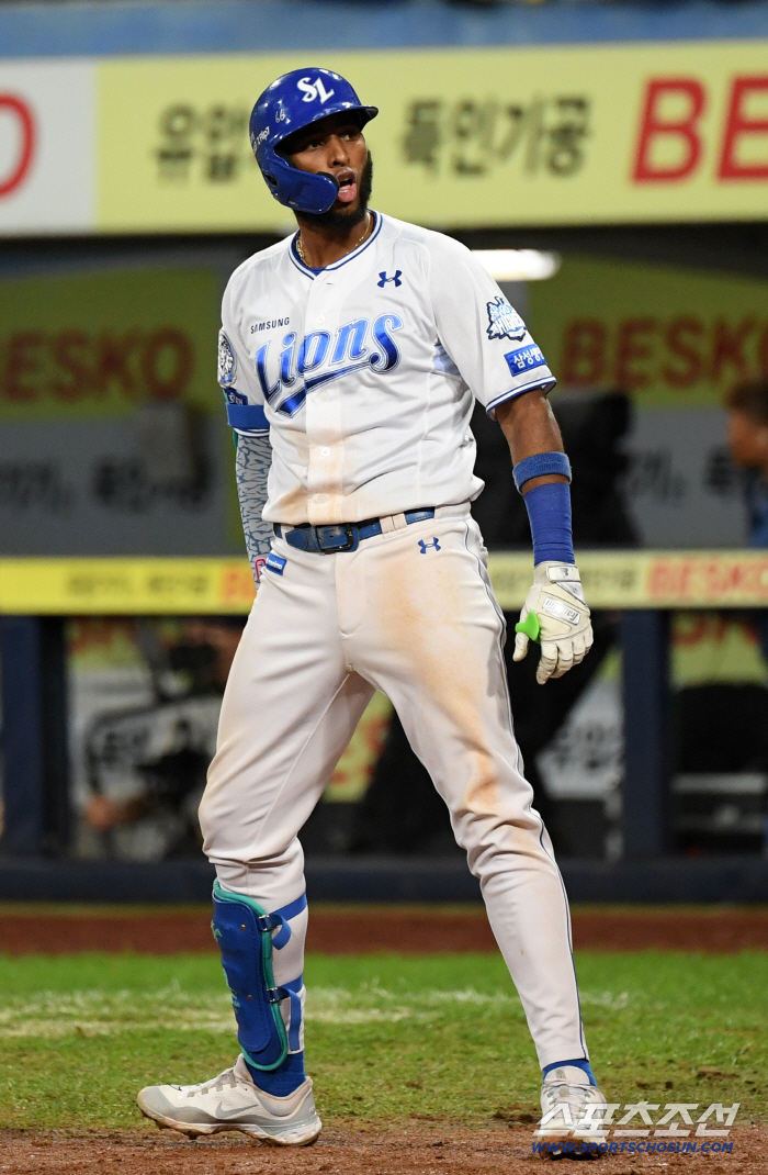  Diaz's come-from-behind two-run shot