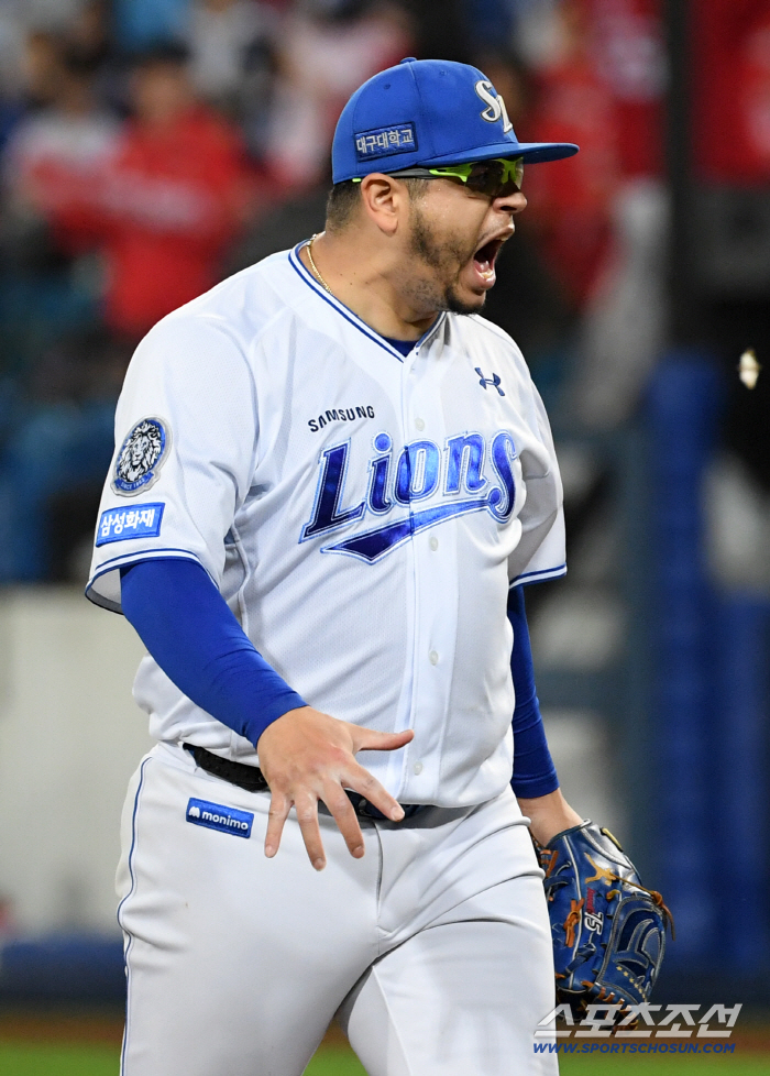  Even if the ace is alive, the autumn baseball roars